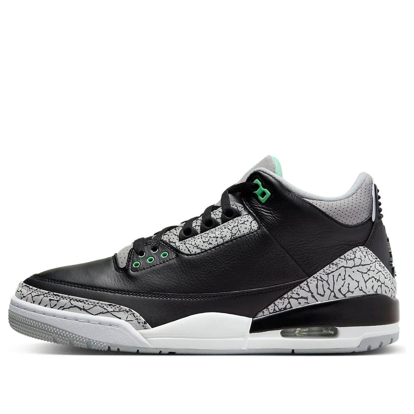 Air Jordan 3 Retro ‘Green Glow’ CT8532-031