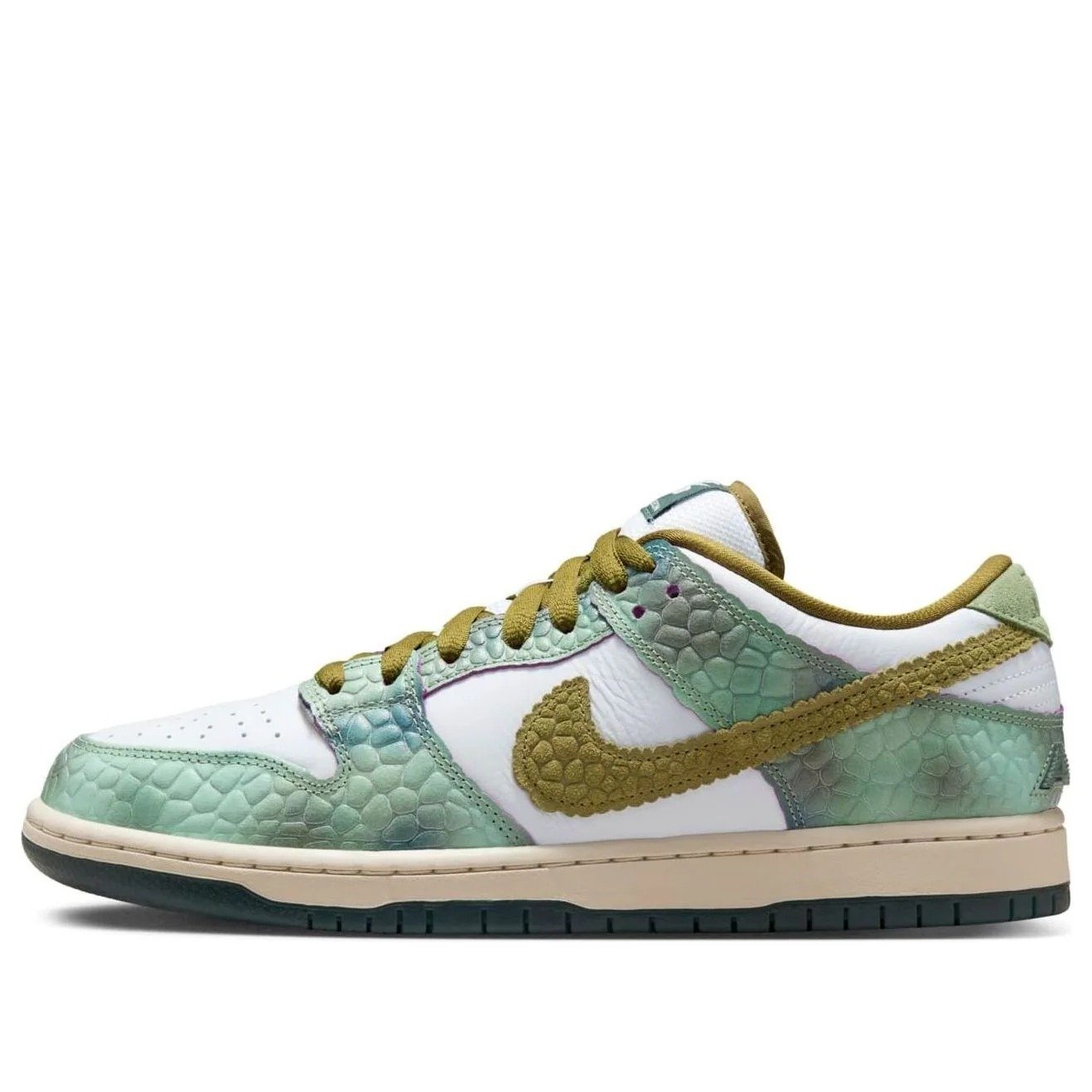 Nike x Alexis Sablone SB Dunk Low ‘Chameleon’ HJ3386-300