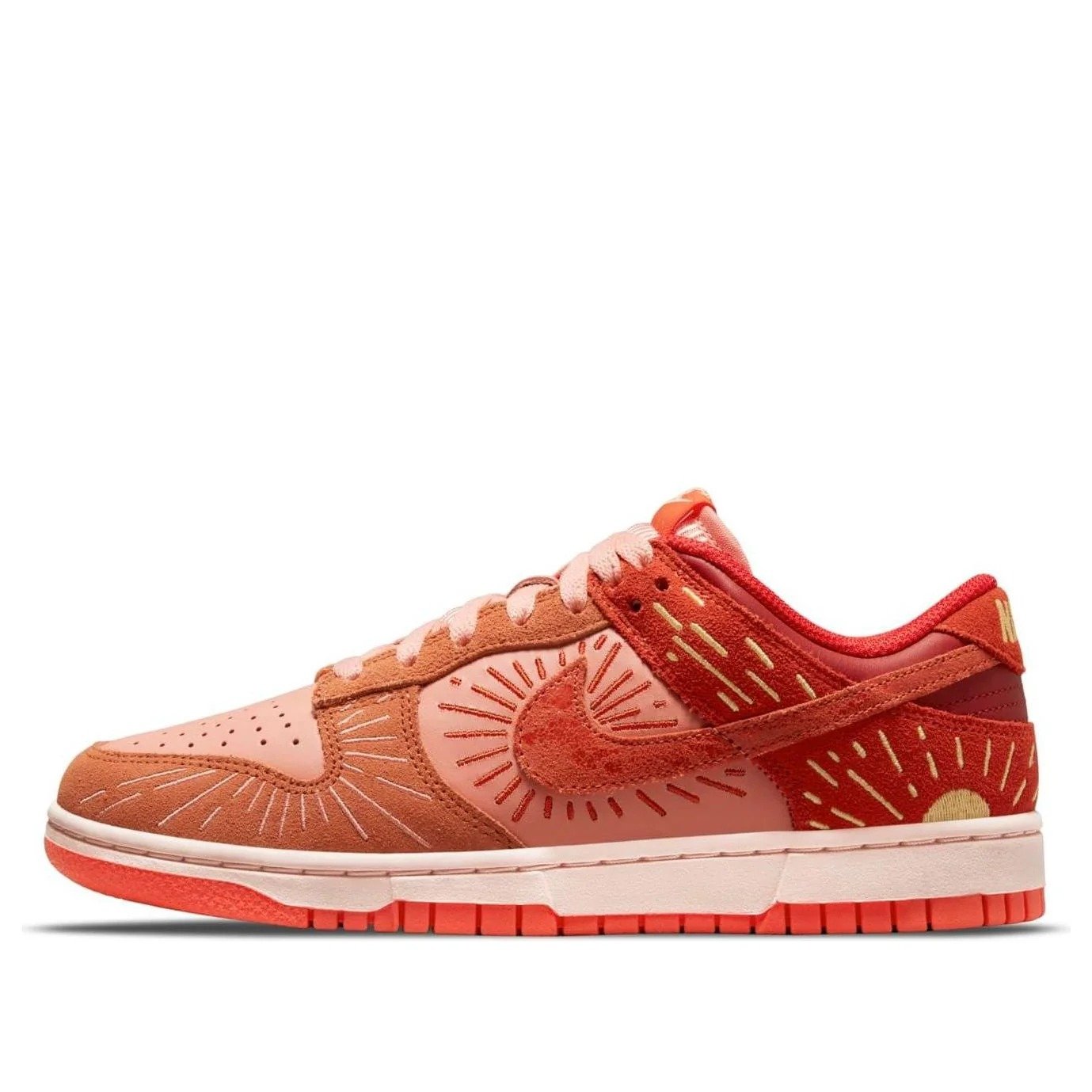 (WMNS) Nike Dunk Low ‘Winter Solstice’ DO6723-800